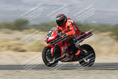 media/Dec-01-2025-Moto Forza (Mon) [[2daa91e15f]]/1-Advanced Group/Session 3 Turn 3 Exit Bump Pans/